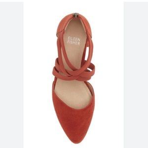 Eileen Fisher JUKU Pump in Cayenne